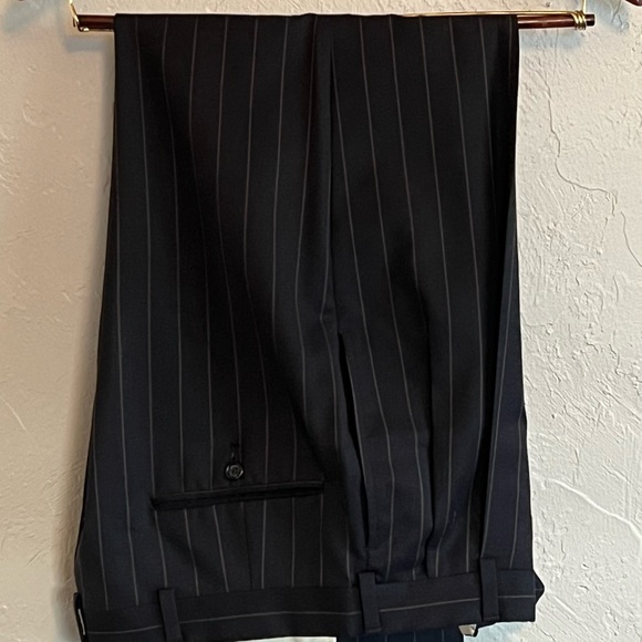 Tommy Hilfiger Navy suit w tan pinstripes. - Picture 3 of 3